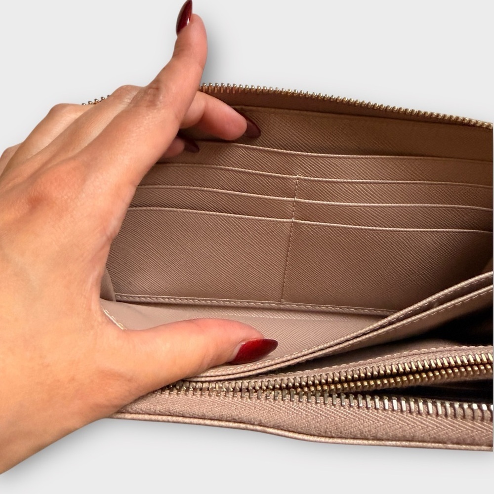 AUTHENTIC Prada Saffiano Fiocco Bow Zip Around Wallet in Cammeo (Beige) - Picture 9 of 13